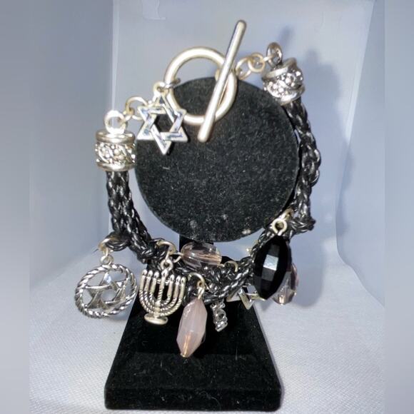 BRIGHTON LEATHER SILVER TONE JEWISH STAR OF DAVID MENORAH SHALOM CHARM BRACELET - Picture 8 of 11